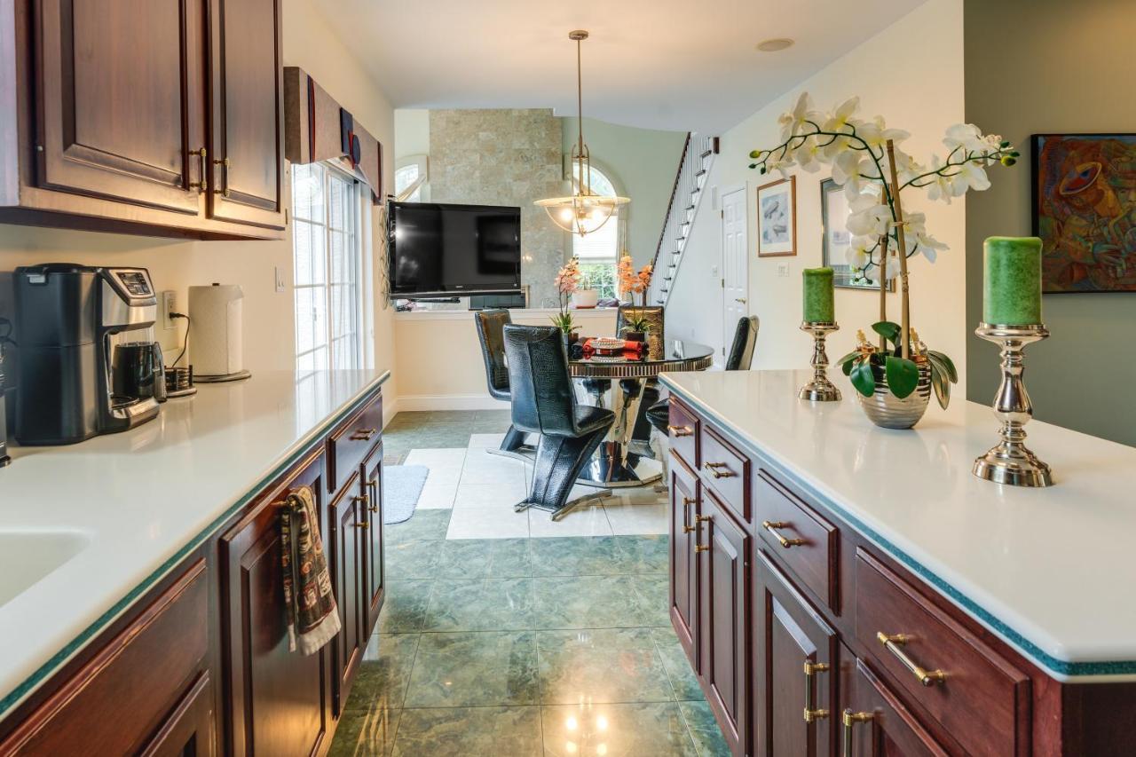 Centrally Located Family Home With Pool Harleysville Екстер'єр фото
